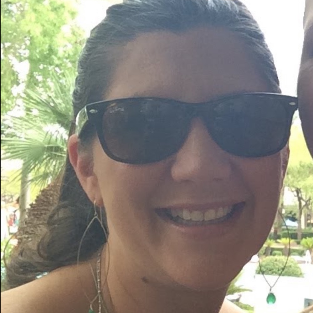Meet your Posher, Amy